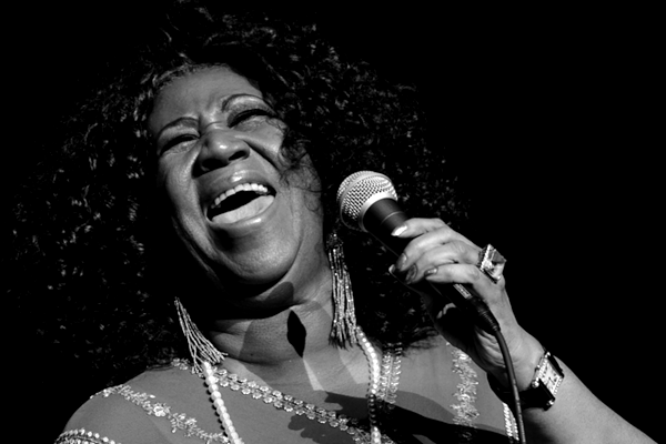 'Queen of Soul' Aretha Franklin Dies