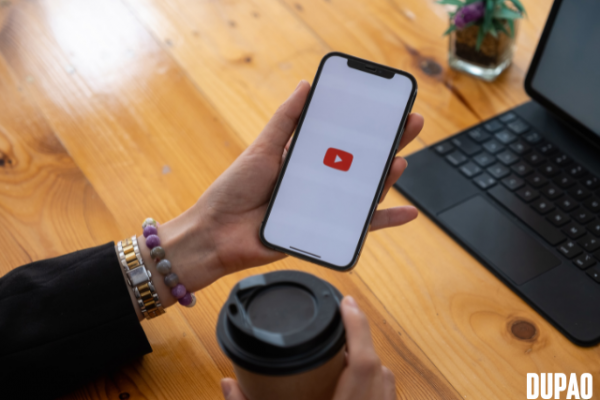YouTube Strikes Back: End of Mobile Ad Blockers?